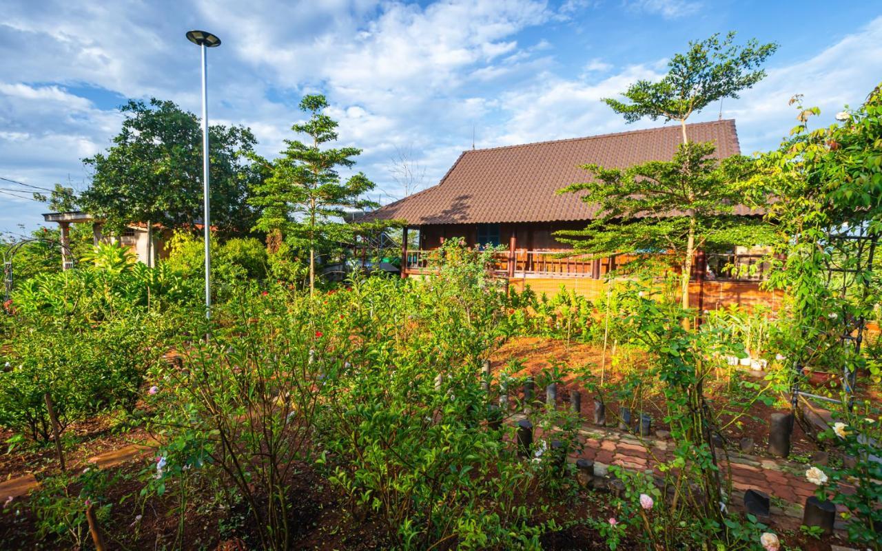 Phuong Nam Gia Trang Farmstay Gia Nghĩa Exterior photo